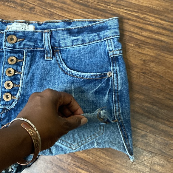 Free people sexy denim shorts - Picture 4 of 7